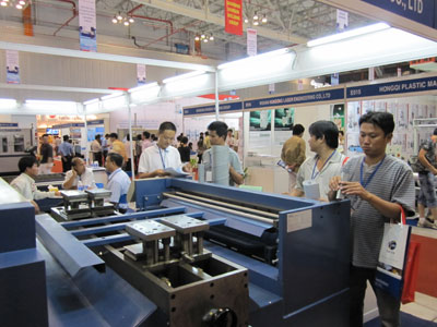 Triển lãm Chinamac Fair 2010 hút khách tham quan Triển lãm Chinamac Fair 2010 hút khách tham quan